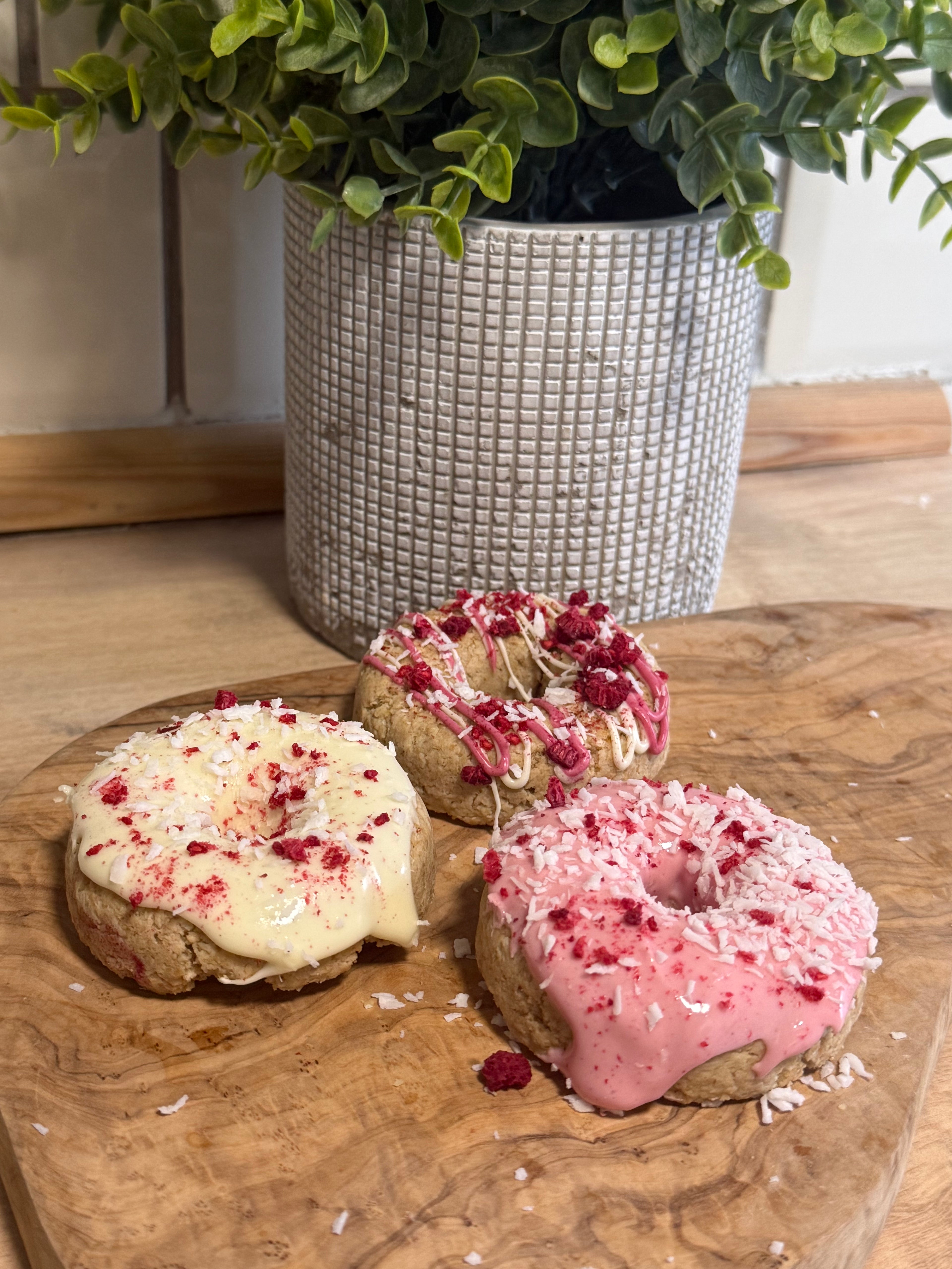 Raspberry and coconut doggy doughnuts