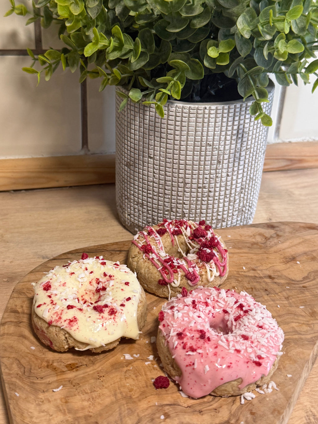Raspberry and coconut doggy doughnuts