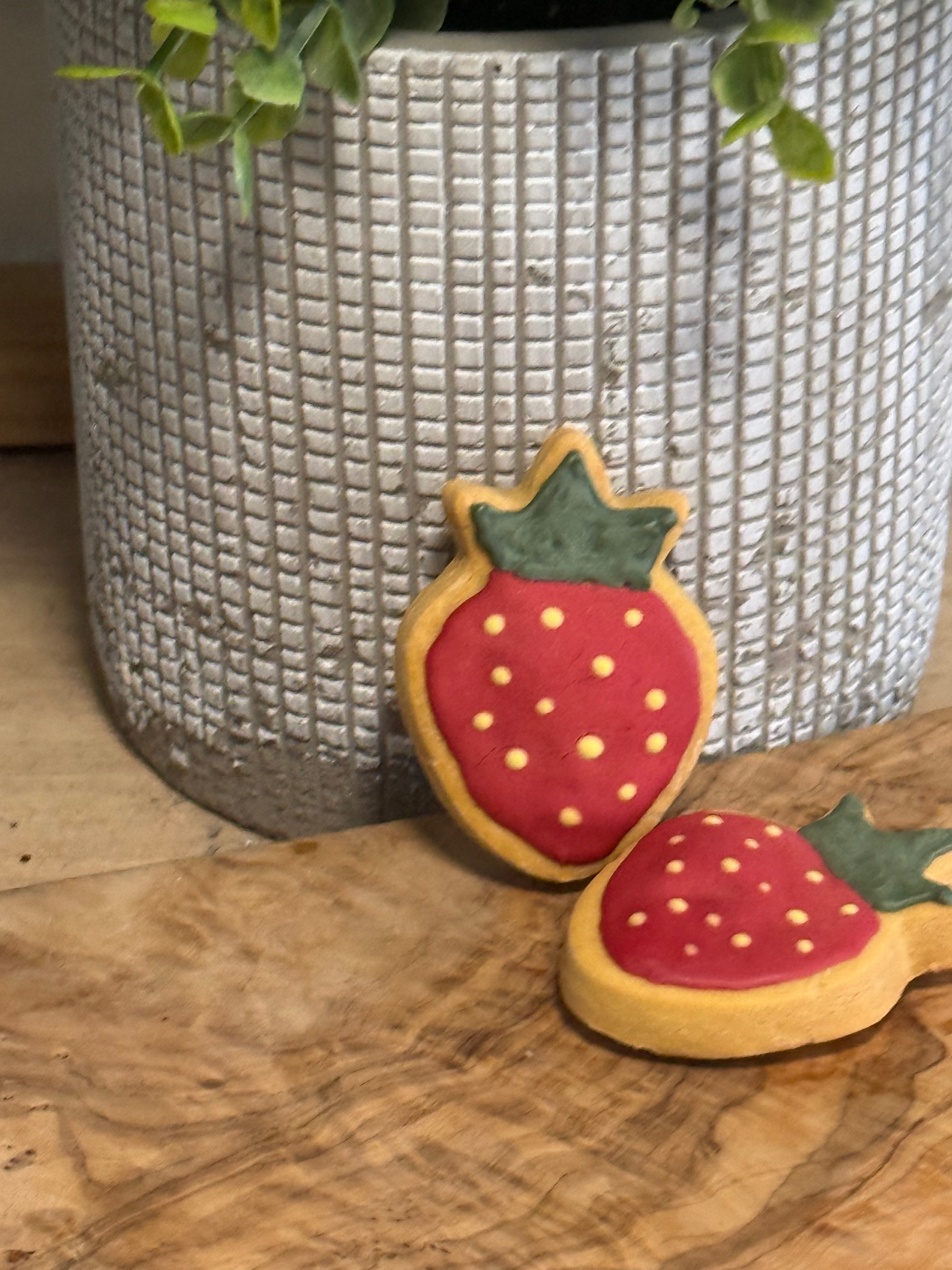 Strawberry biscuits ( cheese flavour)