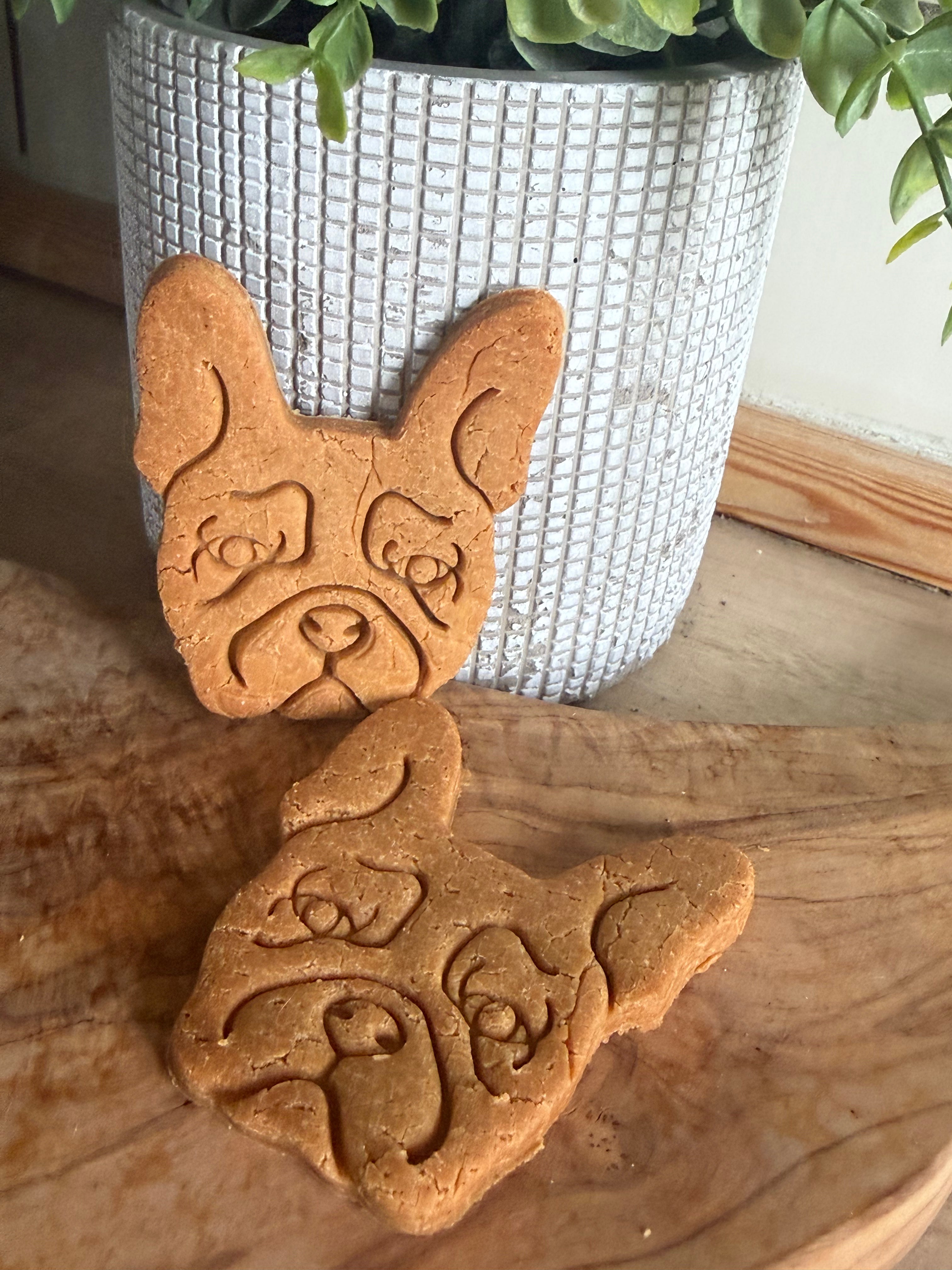Pack of two Frenchie biscuits