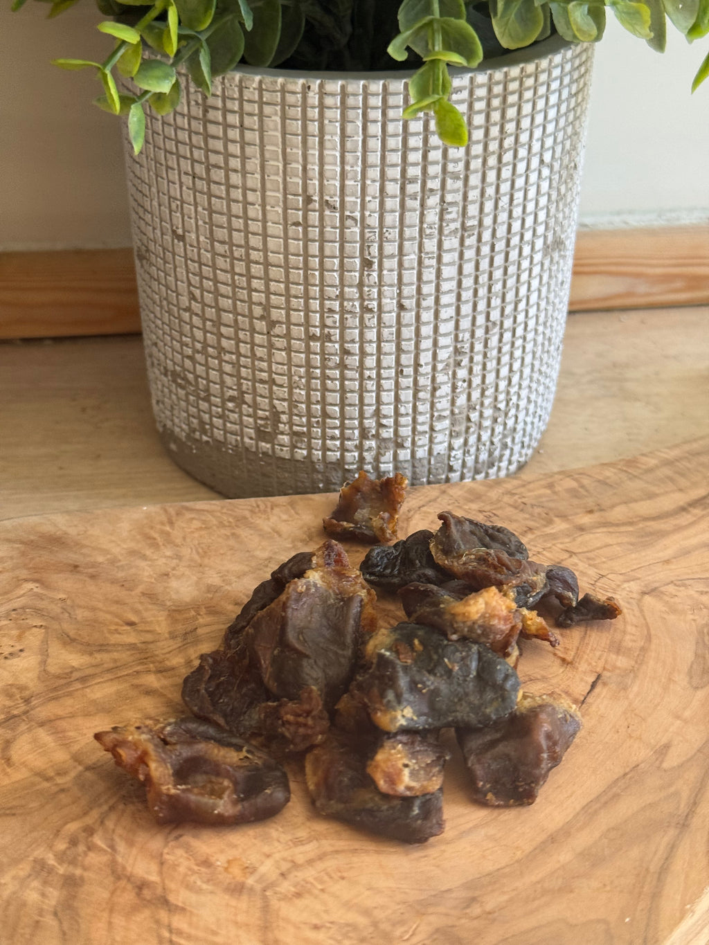 Air dried chicken hearts