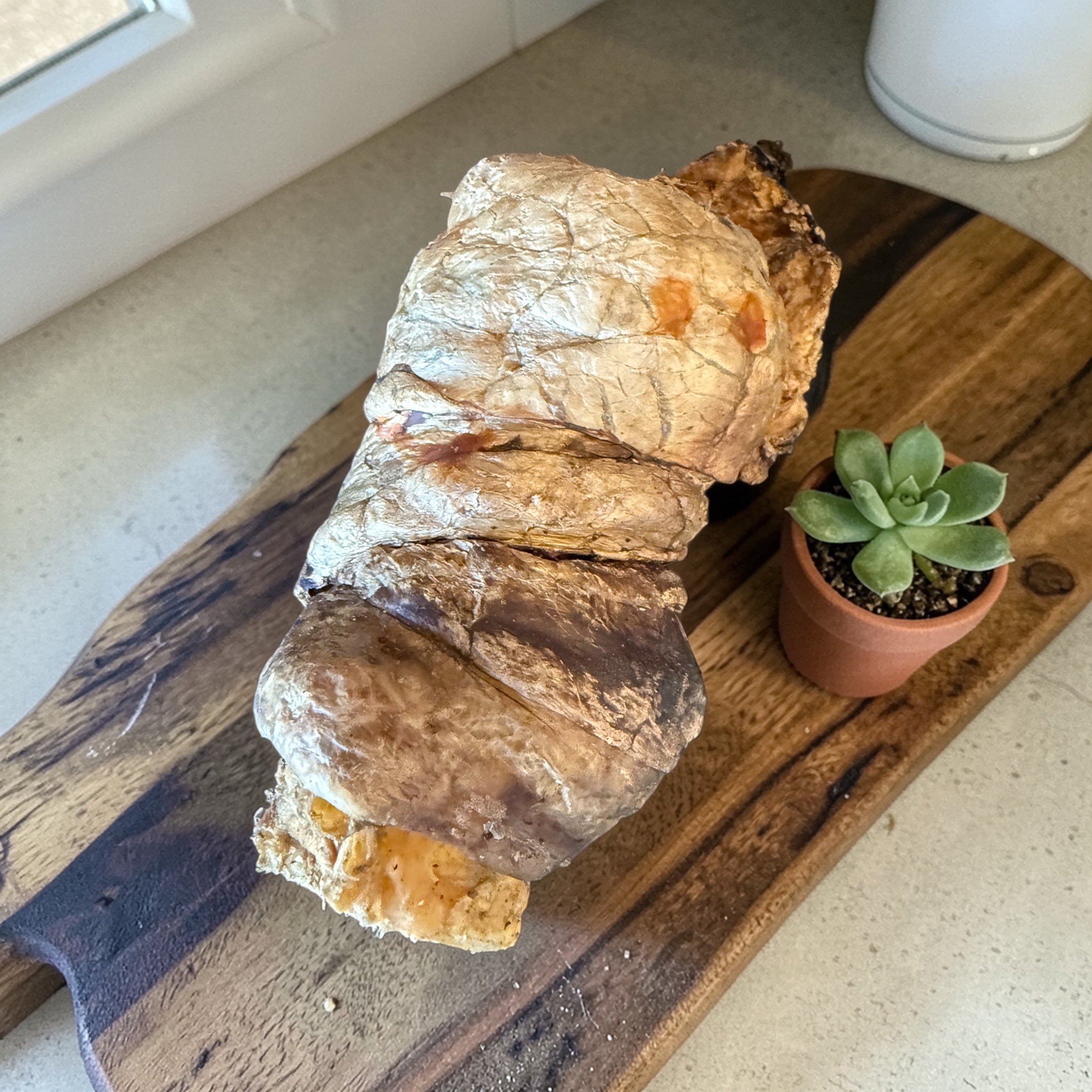 Buffalo trachea wrapped puffed lung